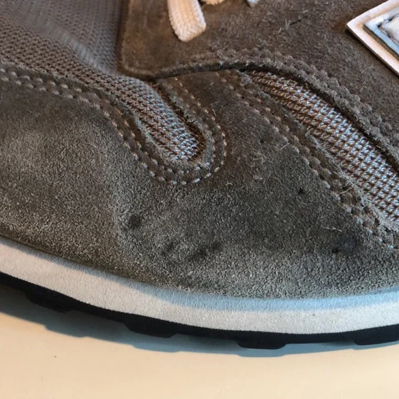 New Balance Gray Sneakers Shoes - Picture 14 of 14